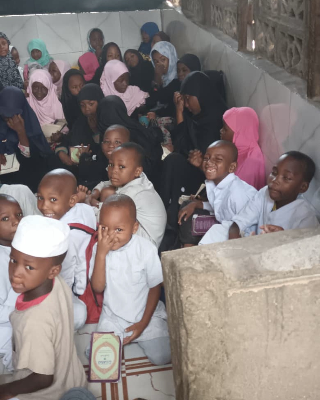 Students in a crowded maktab